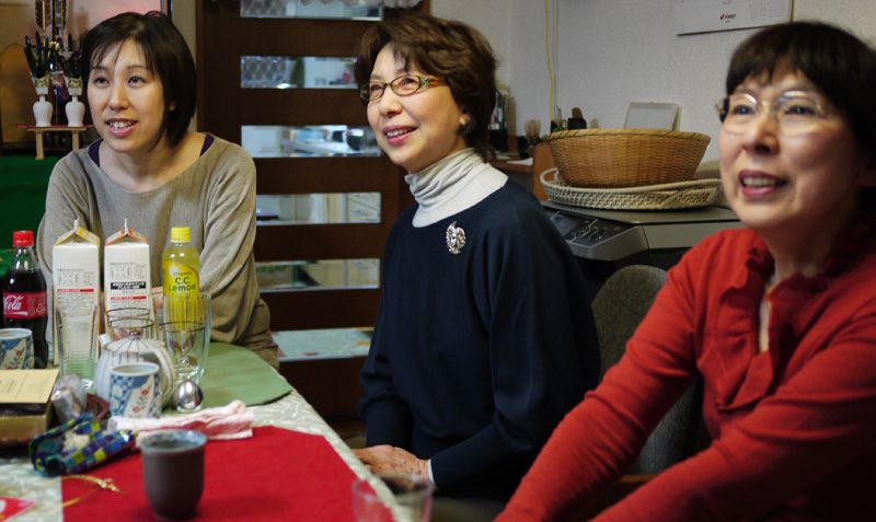 Kenichiro’s daughter Midori (left) arrived just in time…