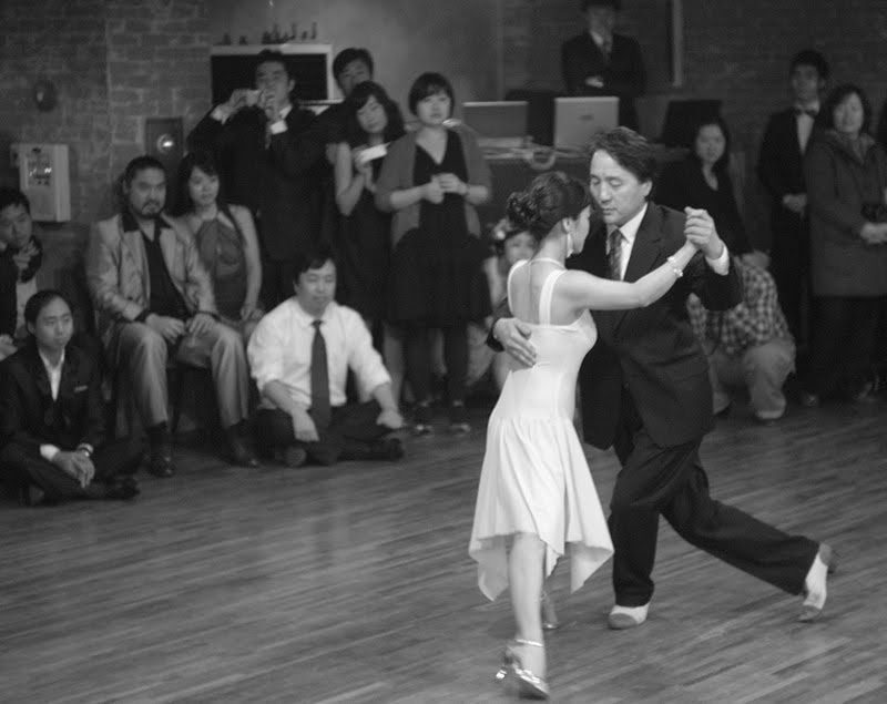 Then you have to keep time with the music. OK…simple enough…then you have to improvise your memorized steps so that you do not run into anyone. Ouch! This is because there is a flow of movement on the floor…ah…I think it is counter clockwise…I think…