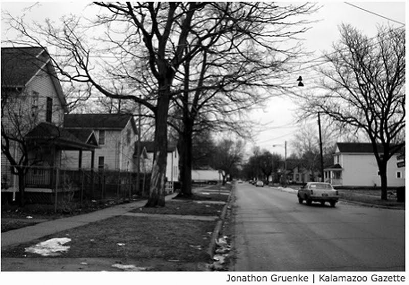 In February 2009, a group of teenagers on Frank Street beat a 49 year old man unconscious because he wandered into the wrong neighborhood…pictured here. Yes, those are tennis shoes hanging from the power lines…meaning you can buy drugs near by…nice.